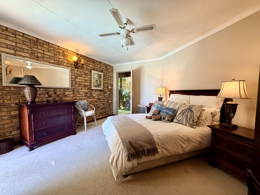 7 Bedroom Property for Sale in Mullersrust Free State